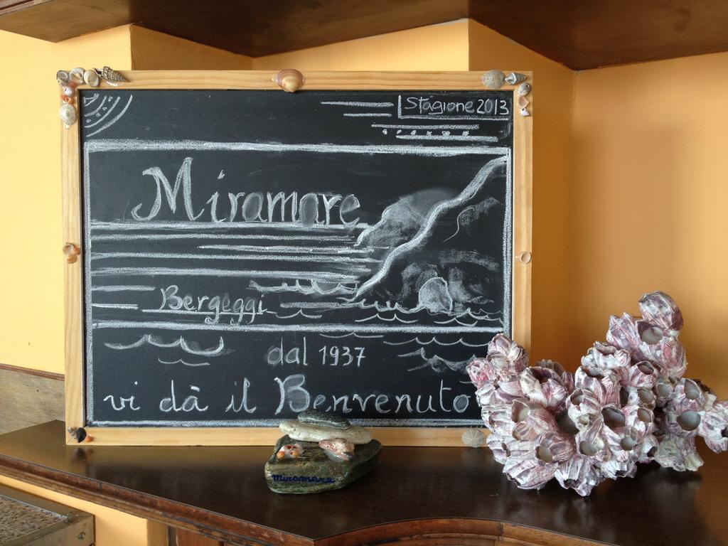 Albergo Miramare Bergeggi Exteriör bild