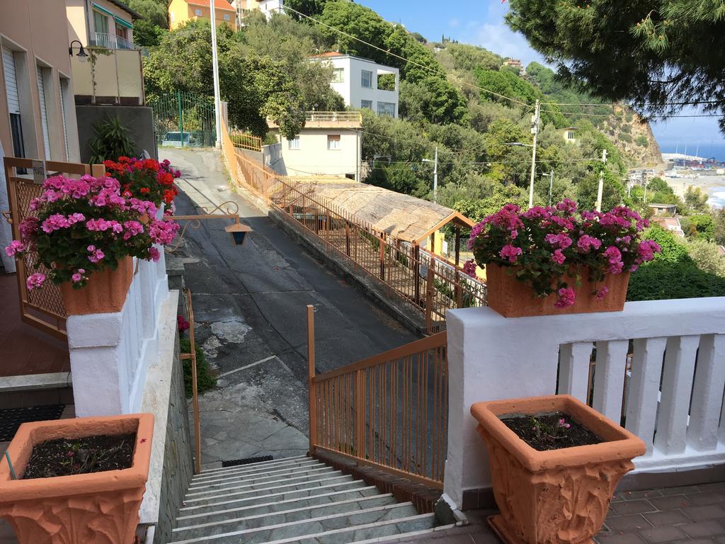 Albergo Miramare Bergeggi Exteriör bild