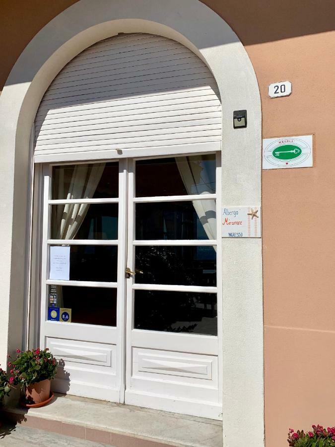 Albergo Miramare Bergeggi Exteriör bild
